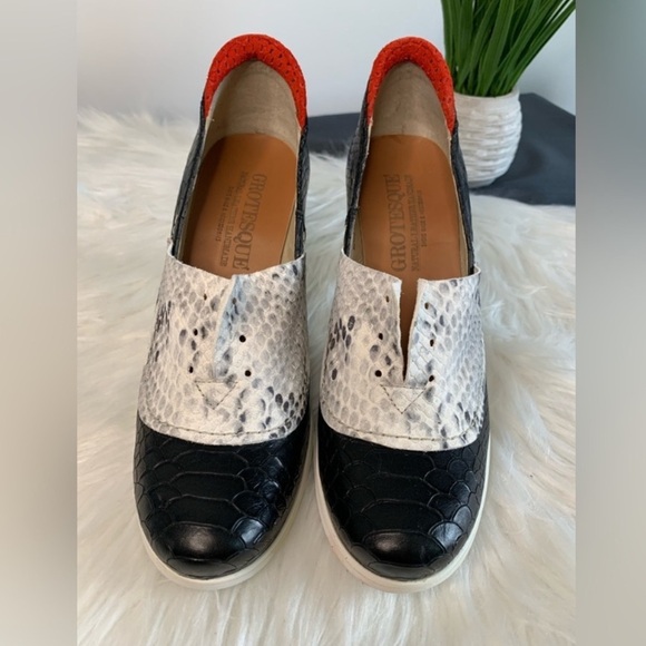 Grottoesque Black and White Snakeskin Slip-On Shoes - Picture 8 of 9